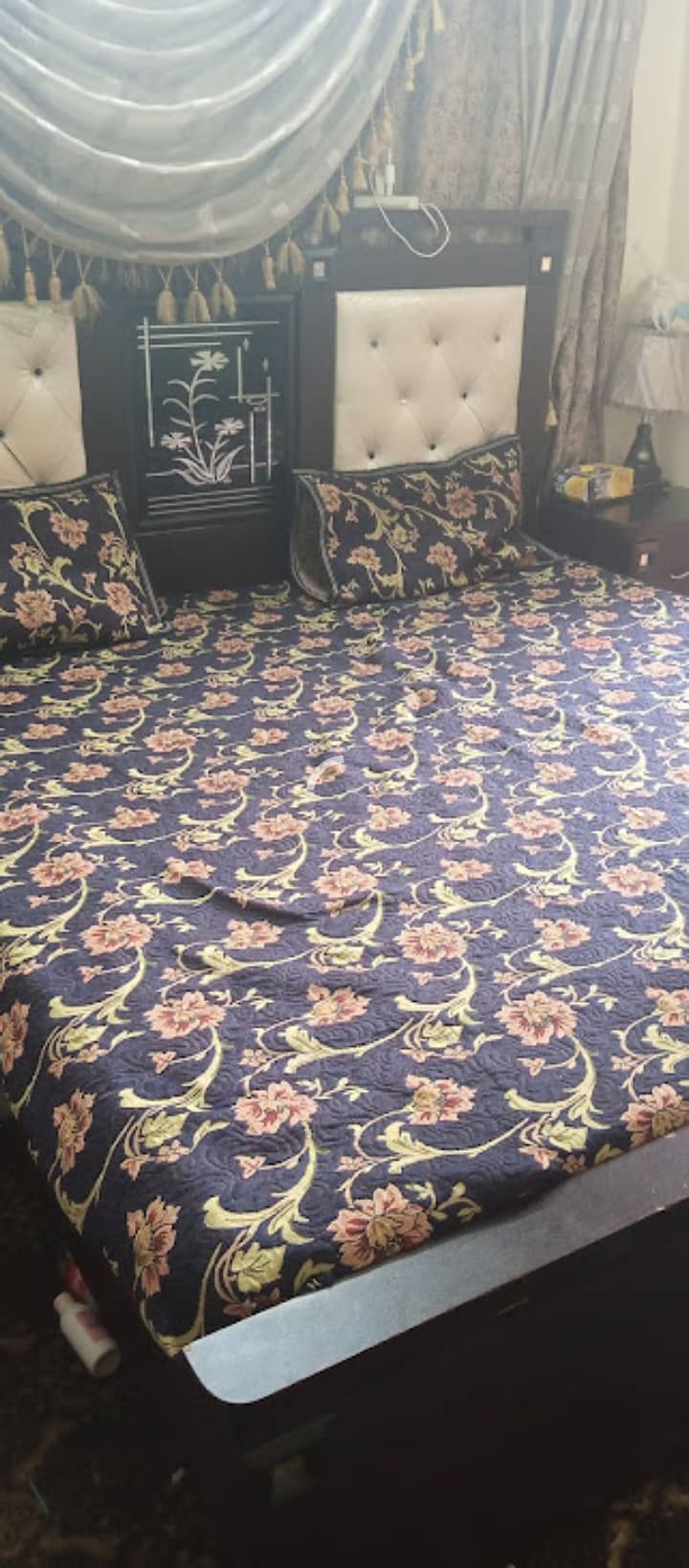 Full bedroom set urgent sale 1