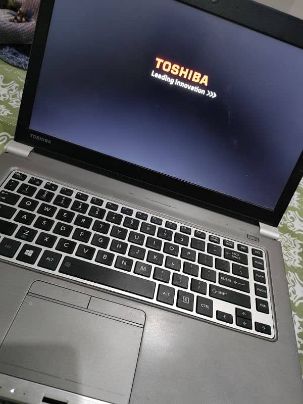 Toshiba Tecra Z40 || Intel core i7 4th generation 8gb Ram 1