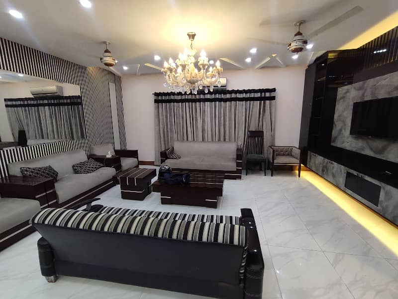 1 kanal slightly used house for sale in dha phase 5 (Non-Furnished) 3