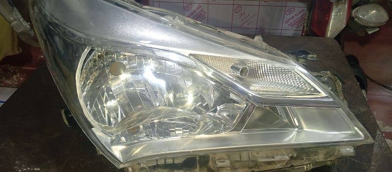 vitz 2021.2022 head light right side 2