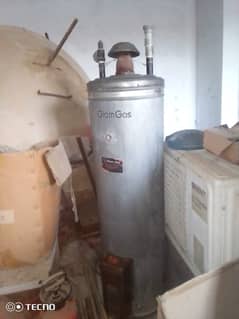 glam gas Gyser in good running condition