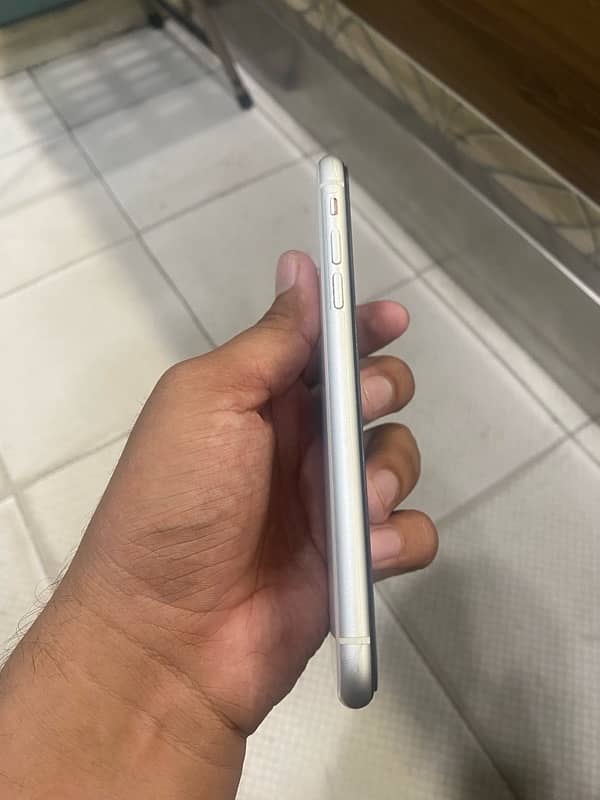 iphone XR 3