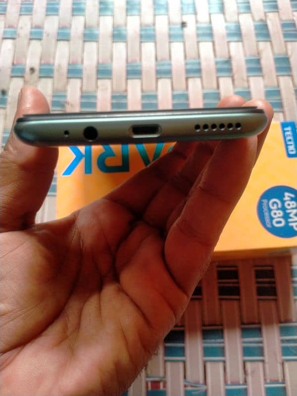 tecno spark 7 pro set and box no charger ok set he need cash 6