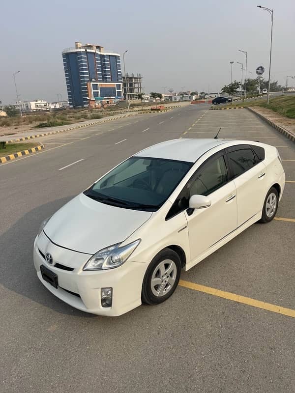 Toyota Prius 2011 9