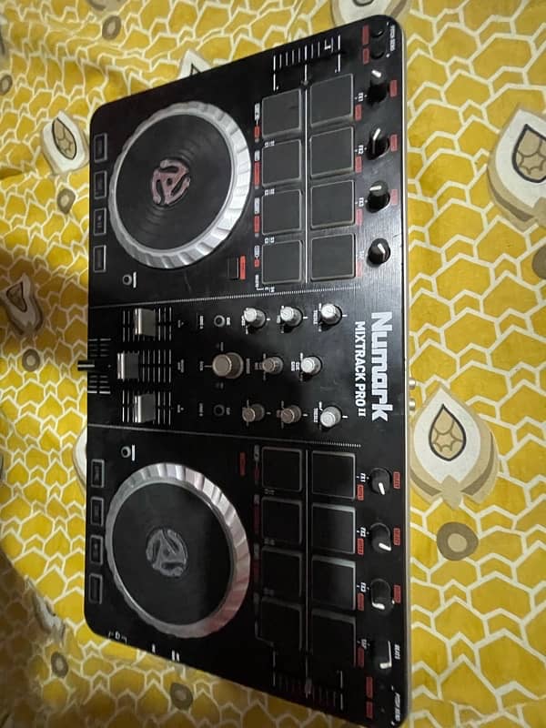 Numark mix track pro2 4