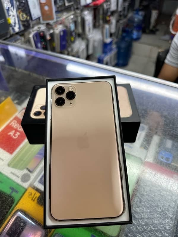 iPhone 11 Pro Max 0