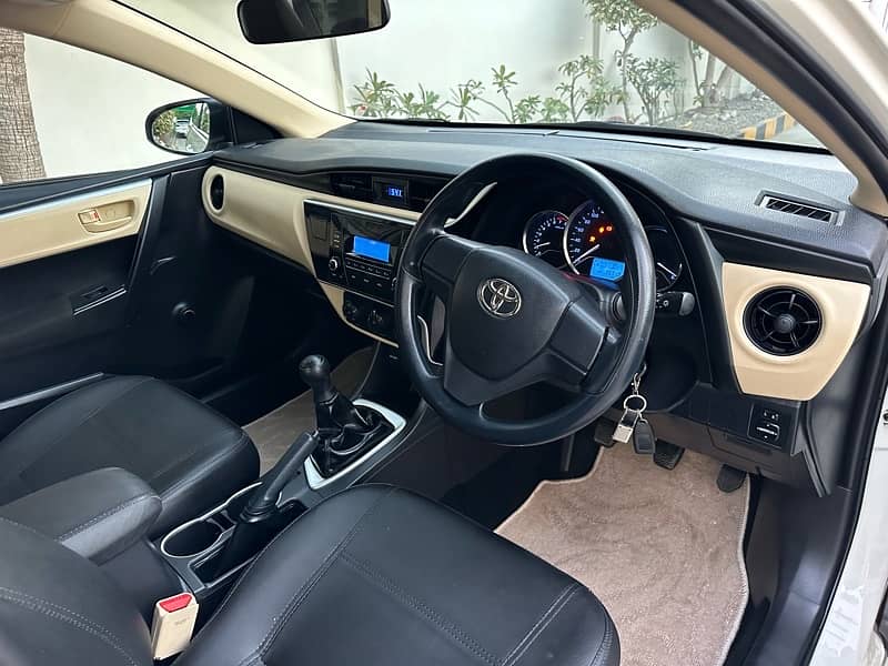 Toyota Corolla 2019 1.3 Xli Manual 35000km Brand New Untouched 12