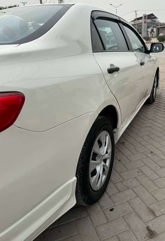 Toyota Corolla XLI 2014 3