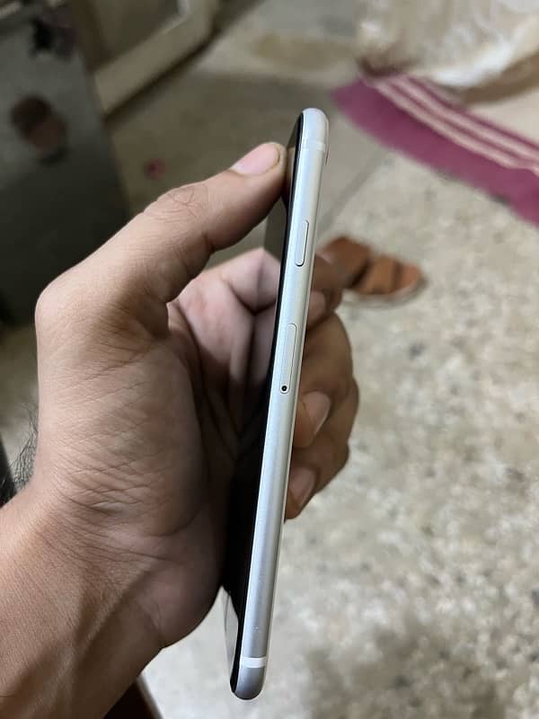 i phone se 2020 second generation 3