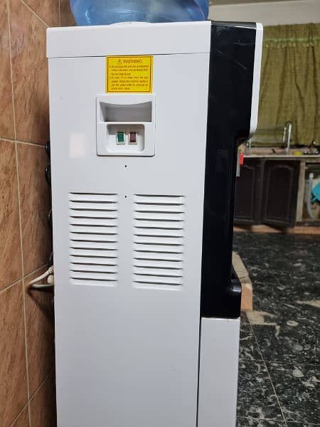 Water dispenser with Refrigerator Varioline Company 2