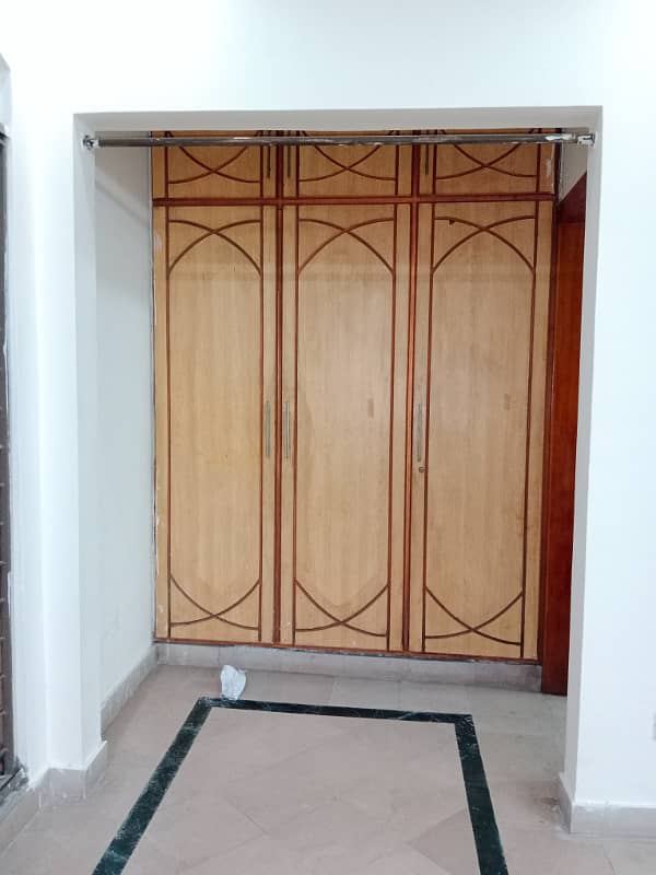 25 Marla Upper Portion For Rent In Guldasht Town A Block 15