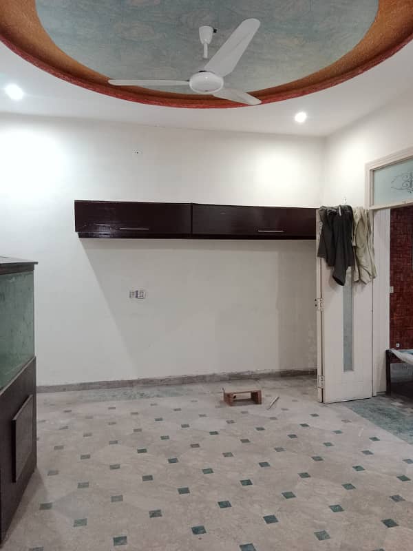 20 Marla Upper Portion For Rent At Thr Prime Location In Guldasht Town A Block 5