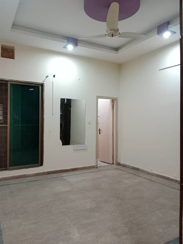 20 Marla Upper Portion For Rent At Thr Prime Location In Guldasht Town A Block 12