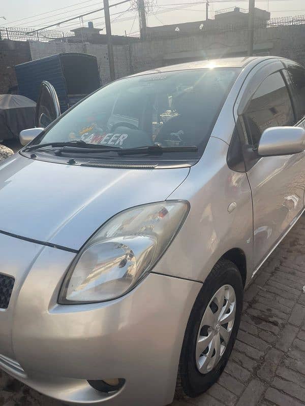 Toyota Vitz 2012 5