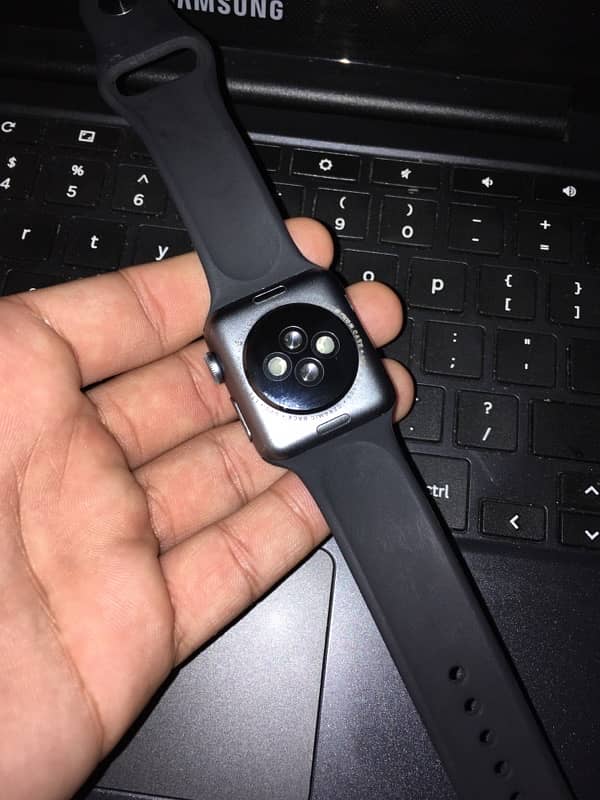 apple watch series 3 38mm excellent condition 1