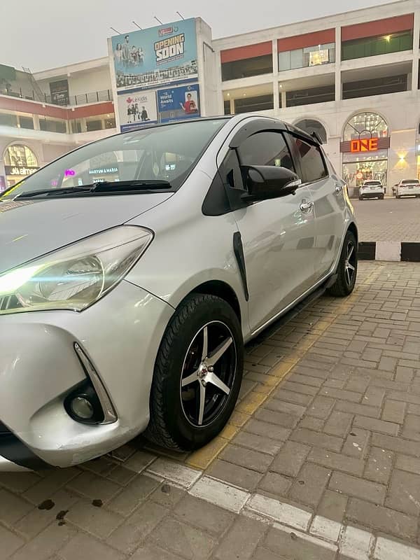 Toyota Vitz 2018 3