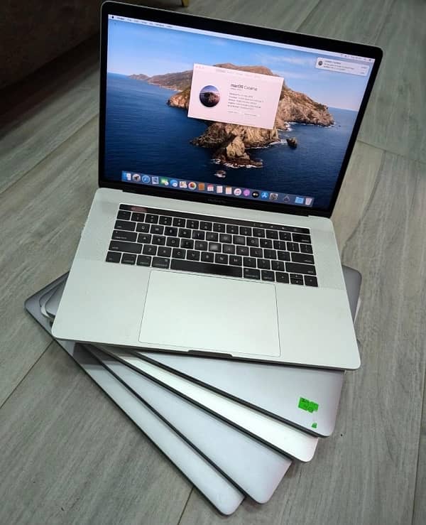 APPLE (2017) Macbook Pro (16/512/4gb Graphics ) Touchbaar 4k Display . 9