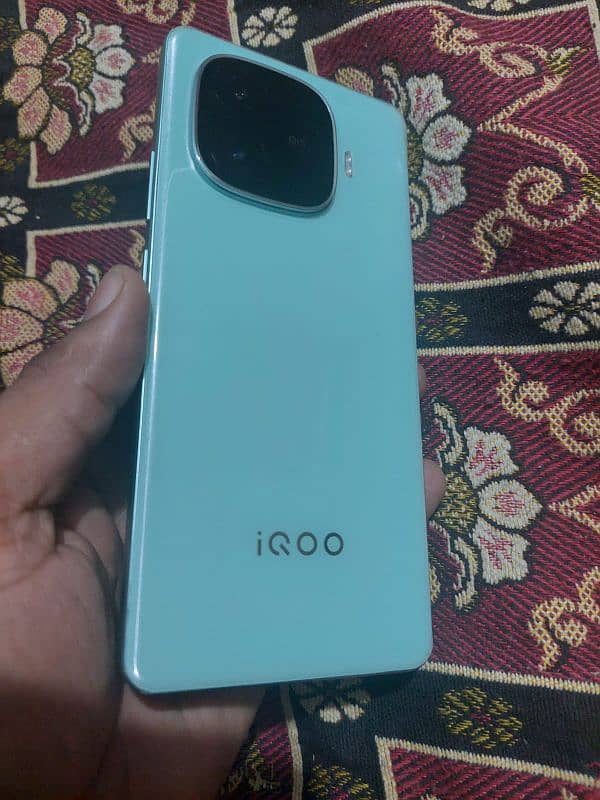 vivo iqoo z9 turbo 16/512 0