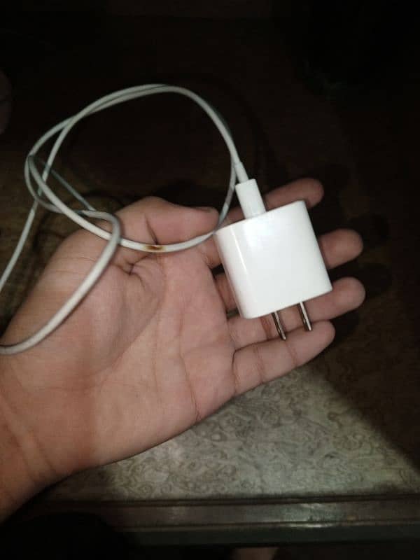 Apple charger 1