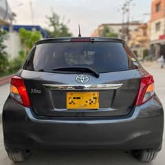 Toyota Vitz Model 2012 Reg. 2015 Grey Alloyrims Original Condition.