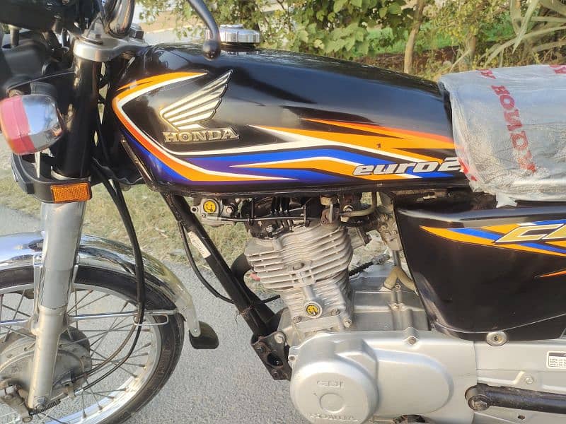 Honda CG 125 & Cd 70 All bikes Availble 0