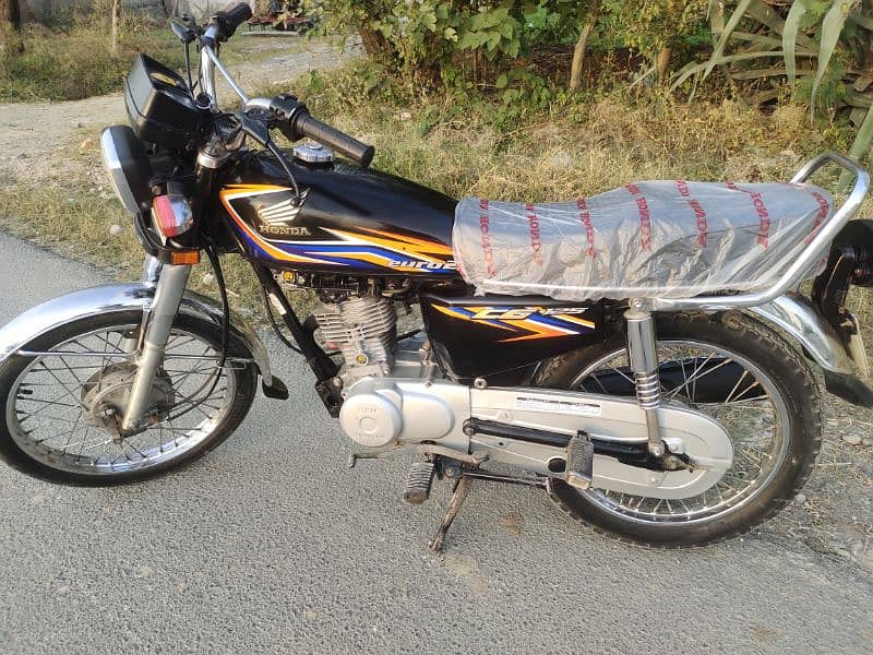 Honda CG 125 & Cd 70 All bikes Availble 1