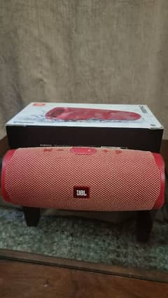 JBL'S Charge 4