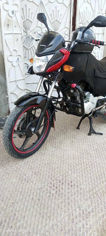 CB 125f good condition 3