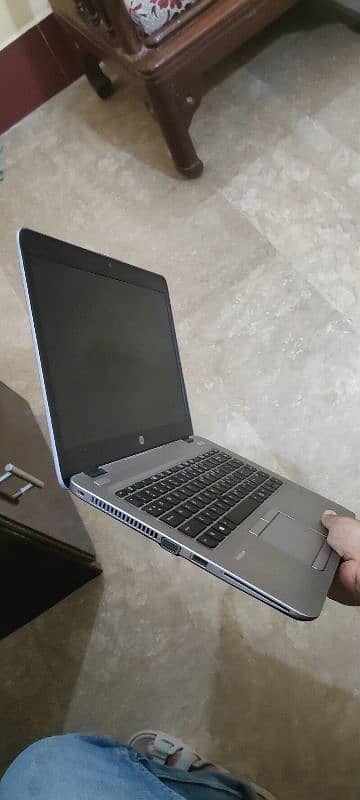 HP Elitebook Fast and Slim 0