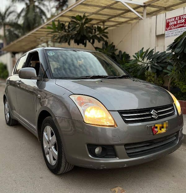 Suzuki Swift Auto Model 2015 Grey 100% Original Condition 1