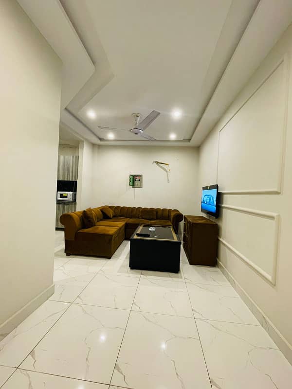 One bedroom VIP apartment for rent on daily basis in bahria town 3