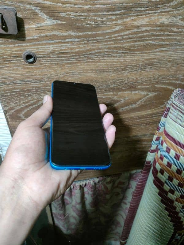 Realme C3 3/32 With Box And Charger Urgent Sale 4