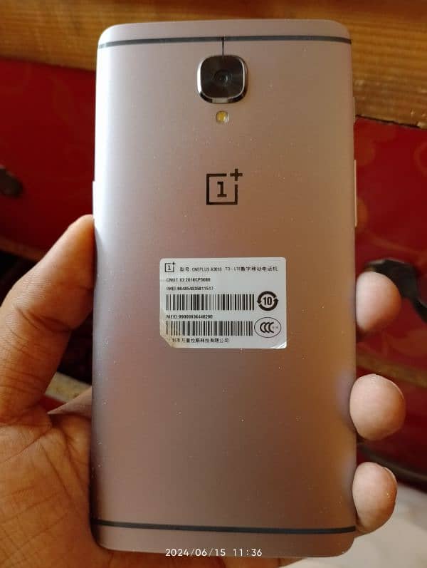 OnePlus 3T (6/64 GB) Official PTA Approved with Box+Charger 1