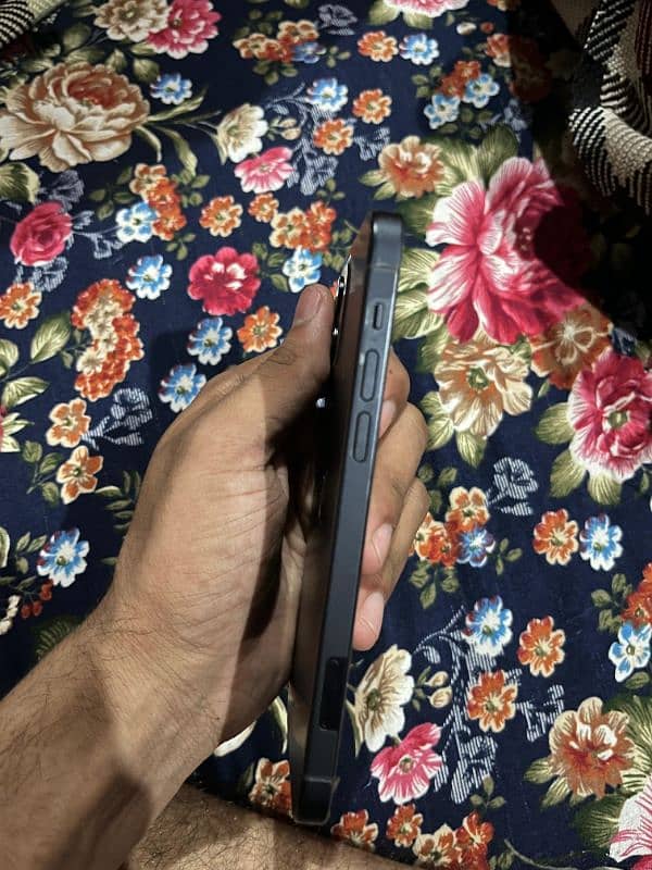 I phone 12 64 jv 100 health 10 by 10 condition 0