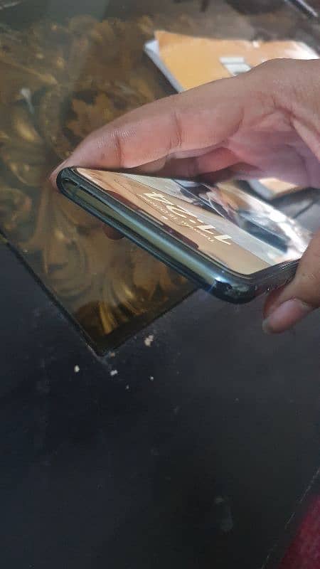 Iphone 11 pro max Non PTA 2