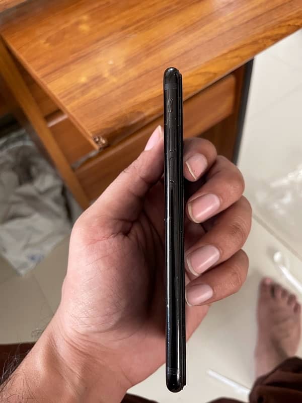 iPhone 7 256 black pta approved 4