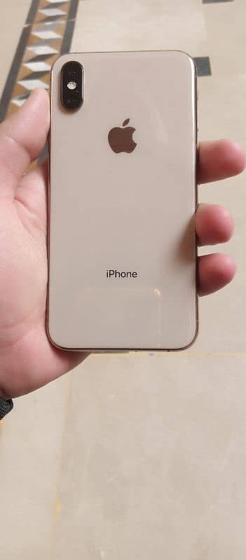 salam iphone xs non pta 256gb non pta simwork abi tak sim open ni huwa 1