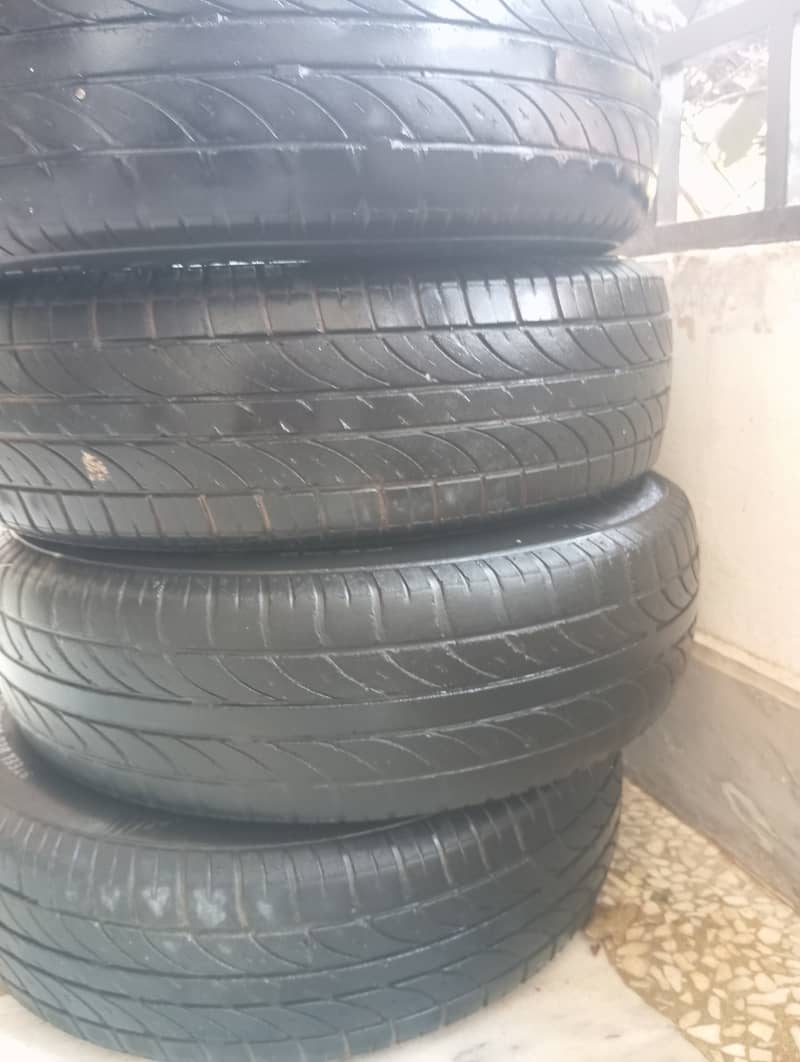 tubeless tyre 155 /70/12 1