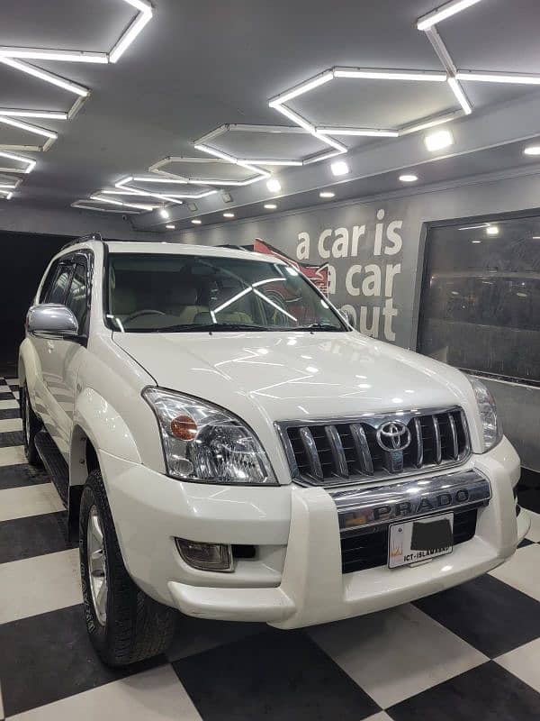 Toyota land cruiser prado VX 3.0 diesel like brand new own name 12