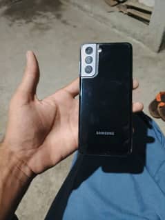 Samsung  S21 condition 10 by 9