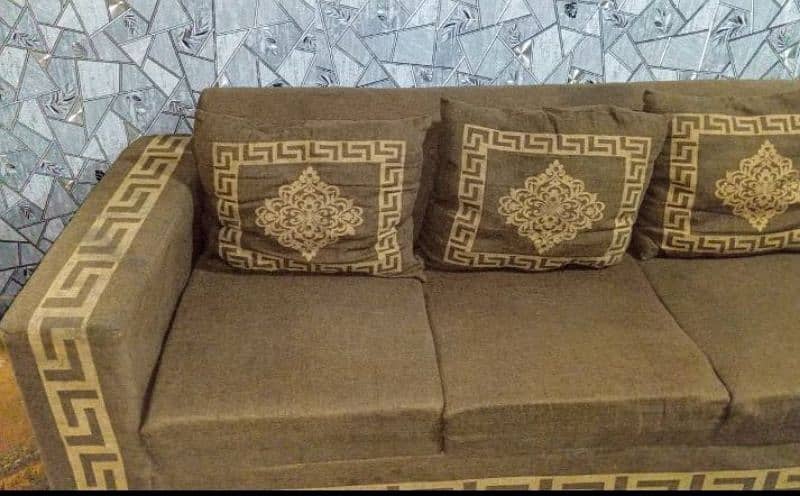 L shape sofa set only 8 month used all ok condition 0