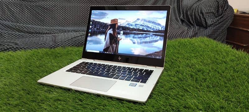 Hp EliteBook 10 x360 1030 G2 Fresh condition 10/10 2