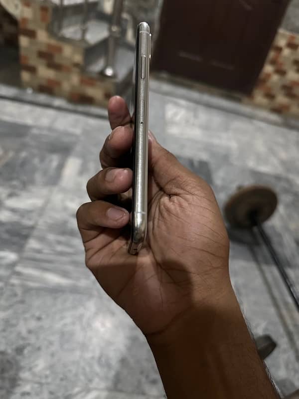 iPhone X non PTA 4