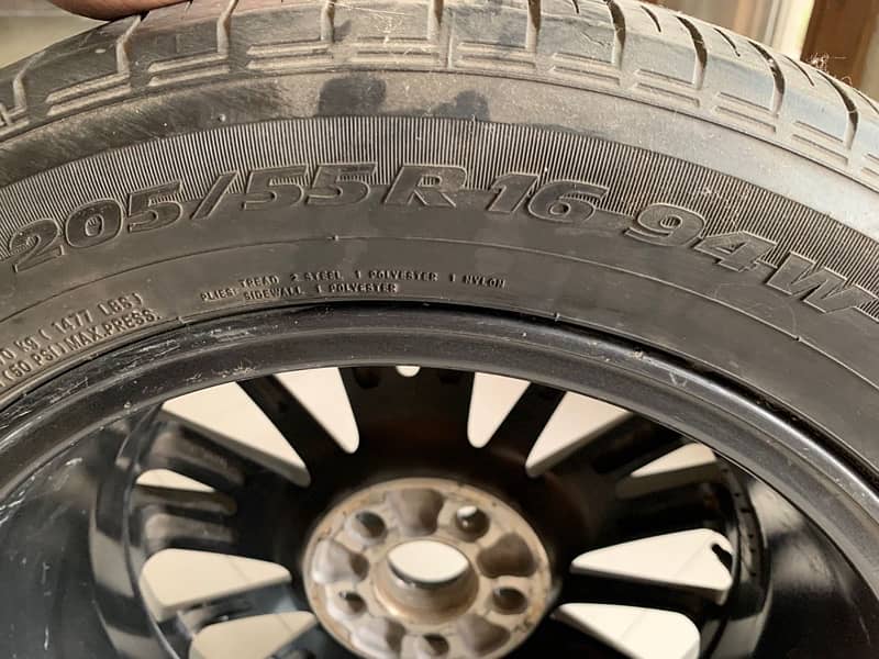 Toyota GLI Car Tire 5