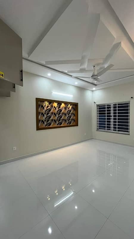 7 Marla Like Brand New Upper Portion For Rent In G 13 6