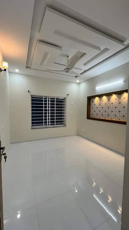 7 Marla Like Brand New Upper Portion For Rent In G 13 7