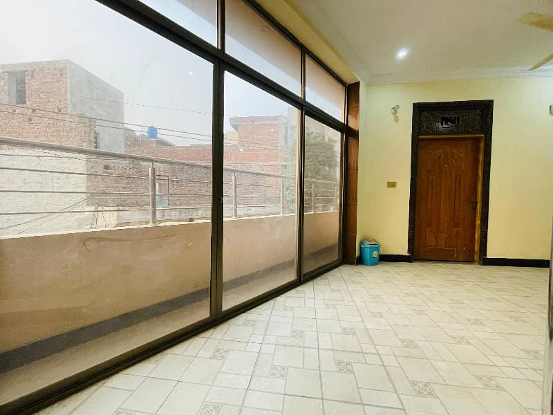 Perfect 6 Marla House In Marghzar Officers Colony - Block A For sale 3