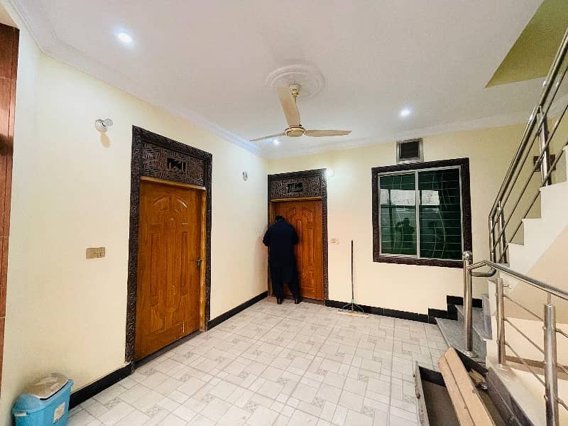 Perfect 6 Marla House In Marghzar Officers Colony - Block A For sale 21