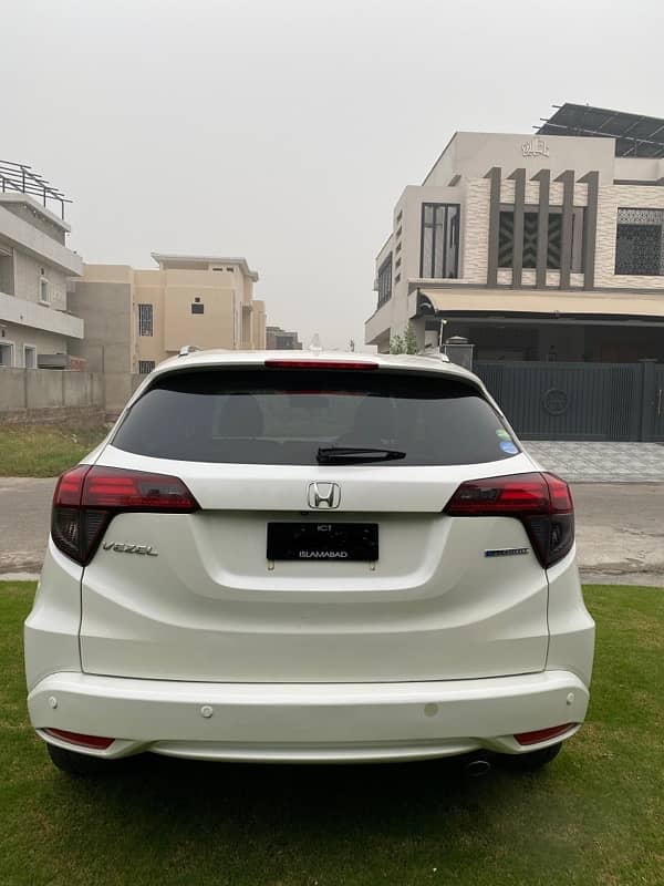 Honda Vezel 2016 3