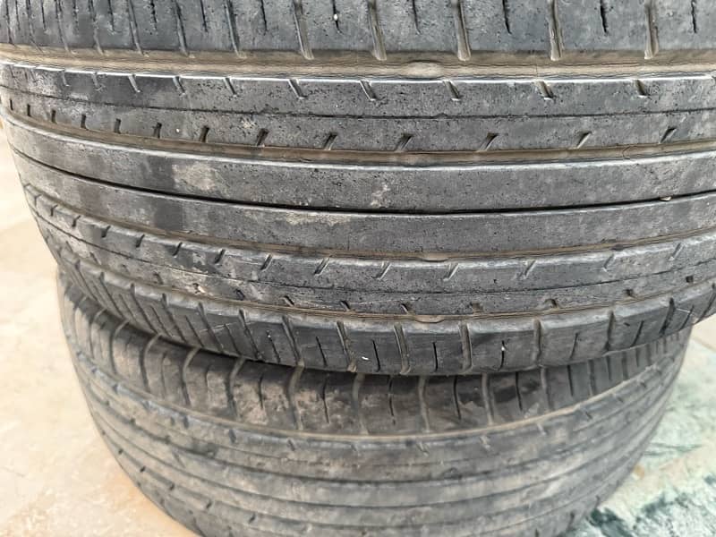 Toyota Corolla 2021 tyres in good condition 4